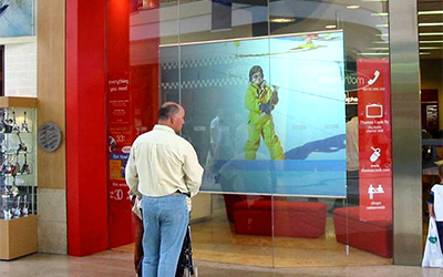 Glass Projection تصویرسازی روی شیشه